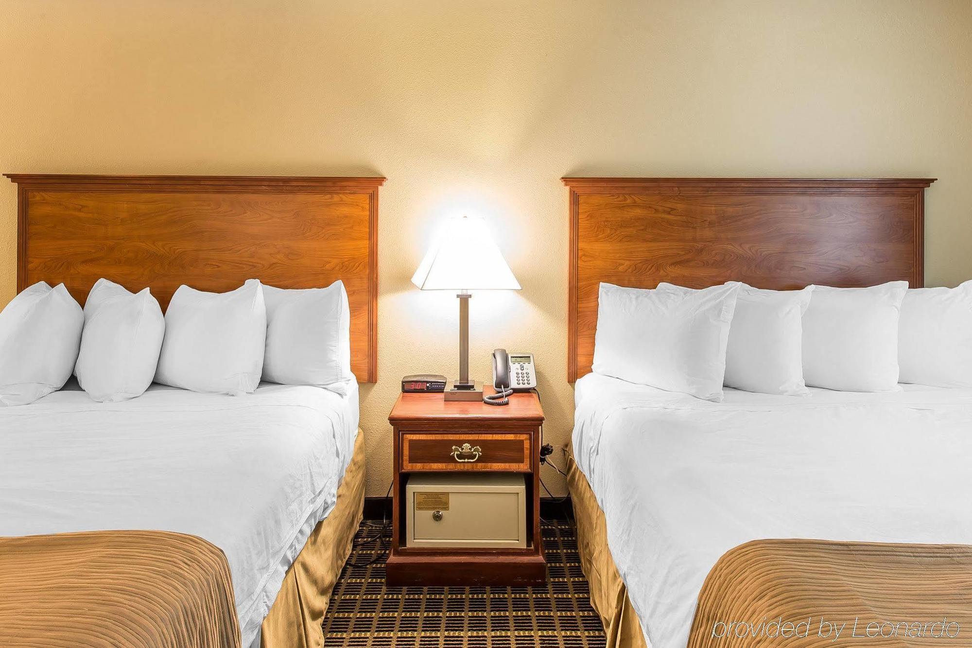 Quality Inn & Suites On The River Glenwood Springs Exterior photo